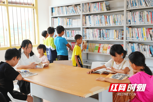 6月20日,湖南省永州市新田县枧头镇查林村"留守儿童之家,学生们在