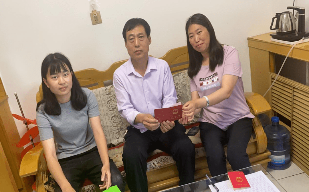 阳泉市退役军人事务局举办"学党史办实事 送证上门暖人心"活动_残疾