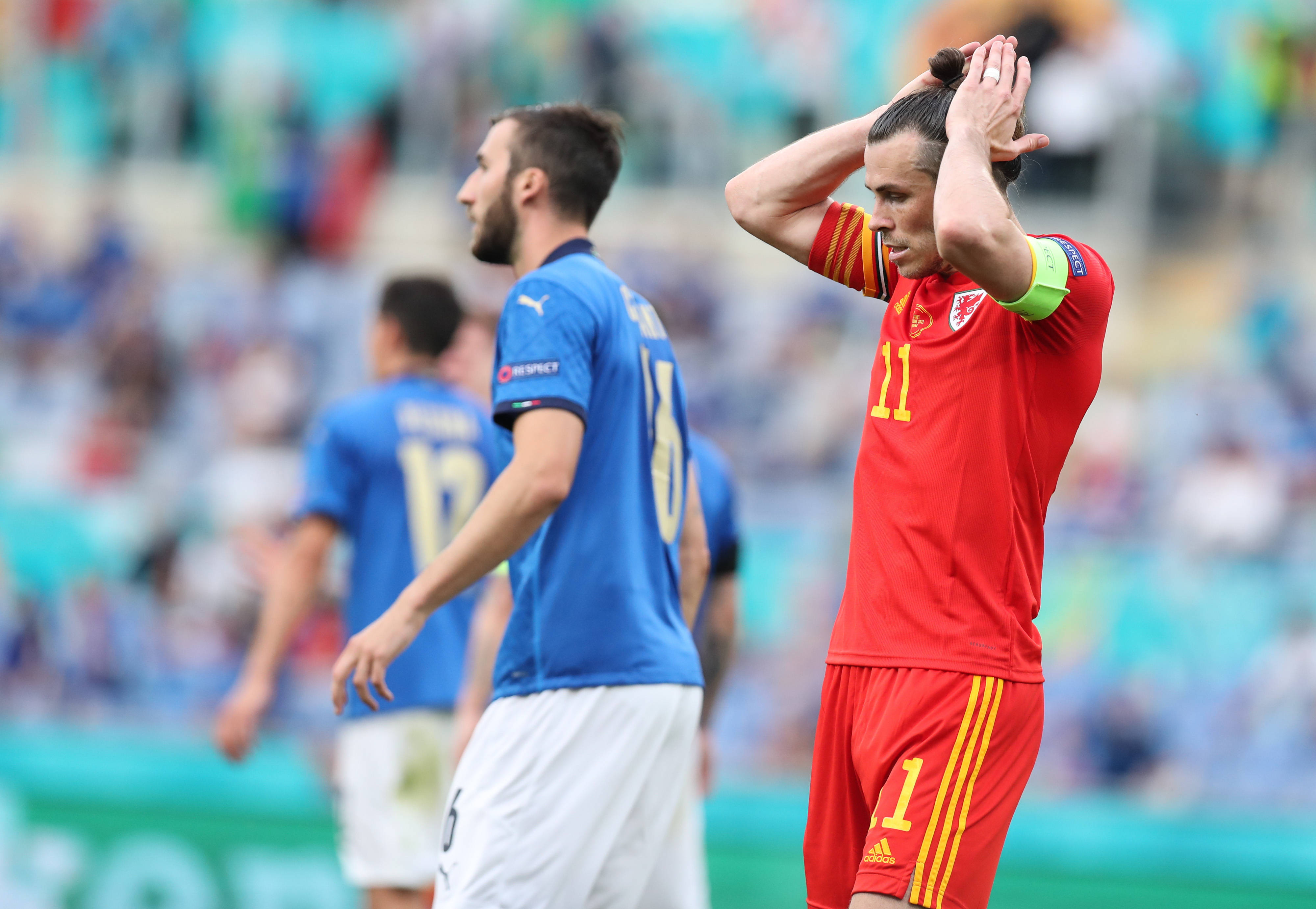 6月20日,威尔士队球员贝尔在比赛中.