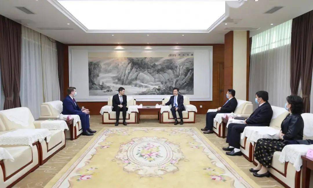 罗增斌会见匈牙利驻重庆总领事葛凯达 刘光强参加_绵阳