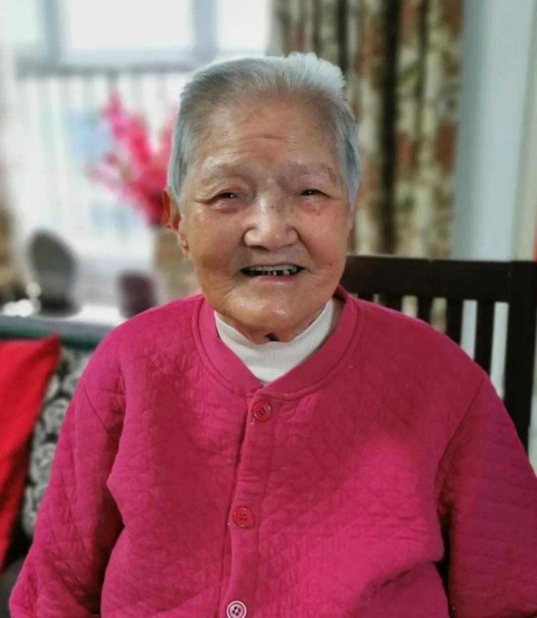 吴运铎妻子陆平吴克如此回忆道,最早接触《把一切献给党》,大约是5岁