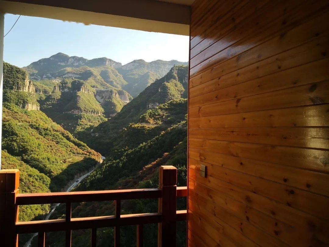 岳家寨民宿——悬崖居晋城的旅游资源一点也不比其煤炭资源差.