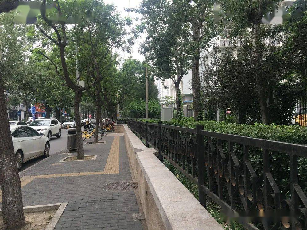 万寿路街道滨水公园改造前后永定路街道采石北路环境整治提升工程改造