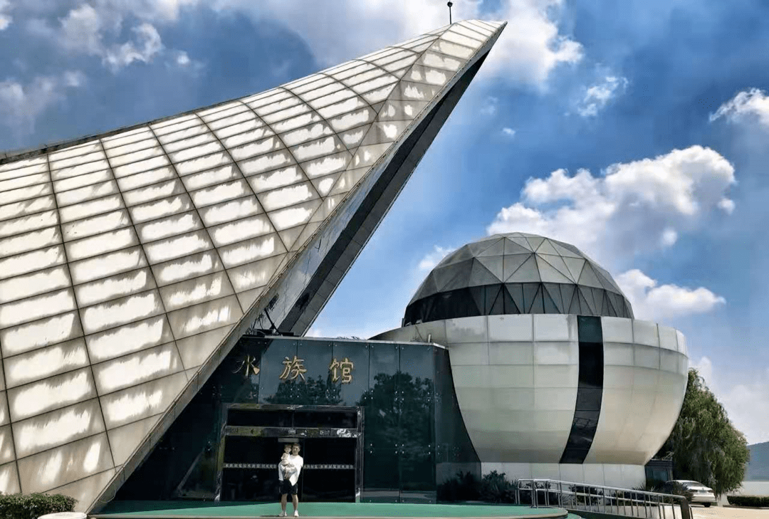 二线城市的 徐州,拥有亚洲第一大的淡水水族馆——徐州水族馆.