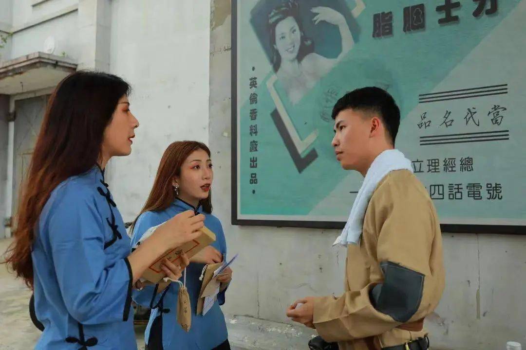 女校学生青春靓丽的又或者是爱国青年拥有一腔热血的或许你会是来到