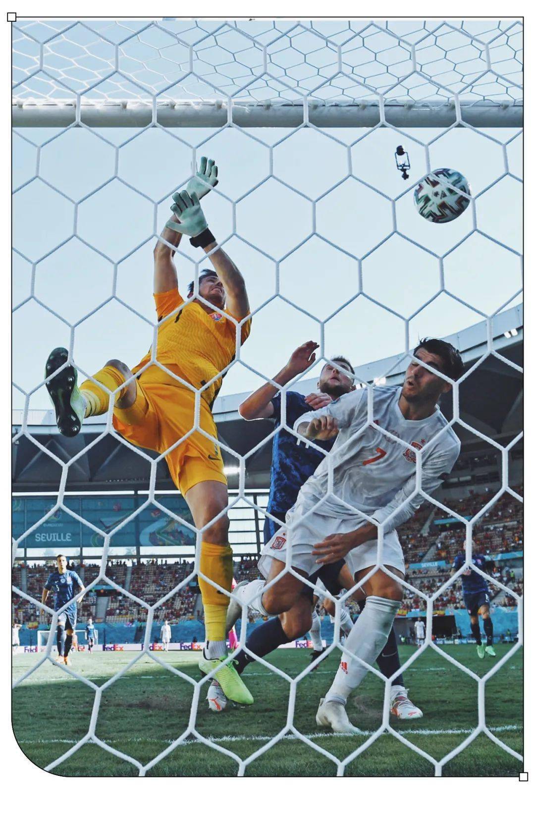 ulsumfootball丨报告教练,我想打排球!