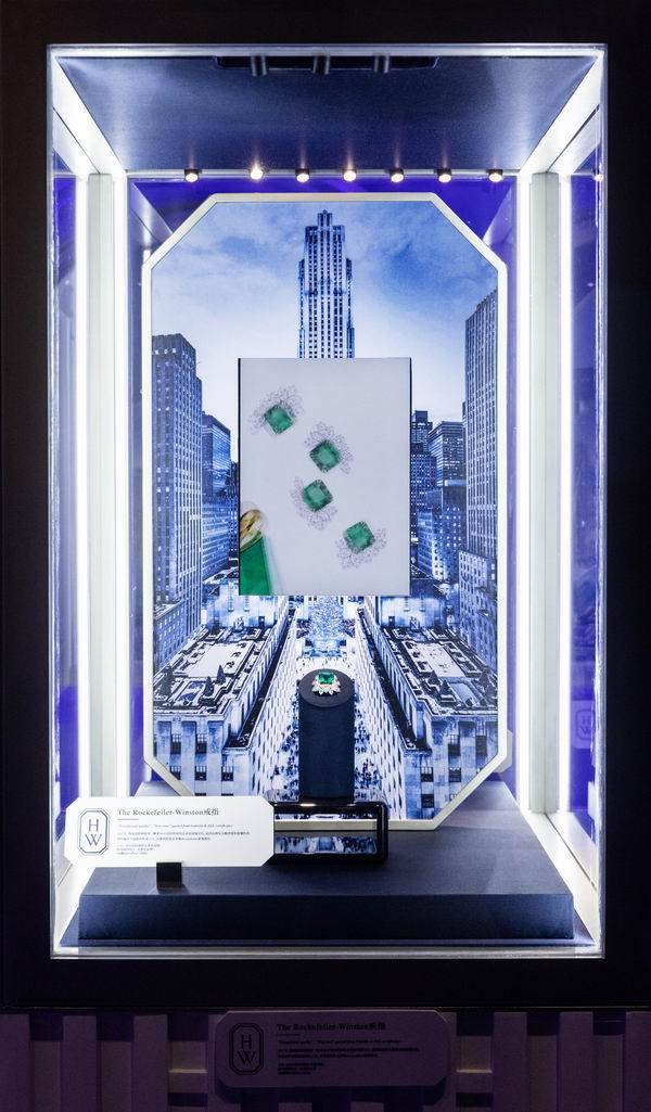 �߽���Щ�鱦���չ,����һ���貵�ʱ��֮��