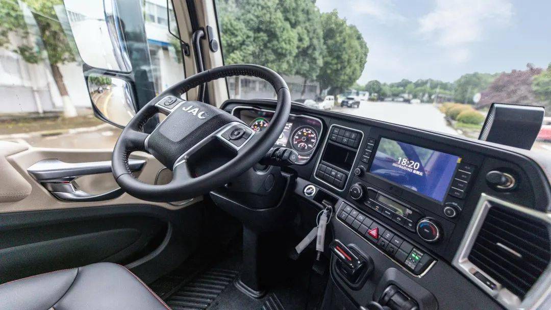 获快递快运头部企业认可2021天然气重卡就看江淮跨越k7