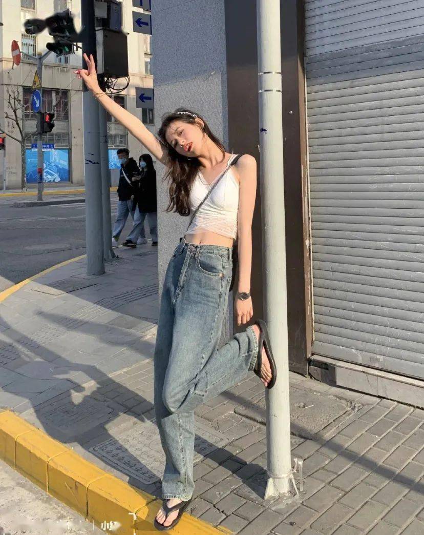 服装搭配小个子的拍照技巧让你平地显高10厘米