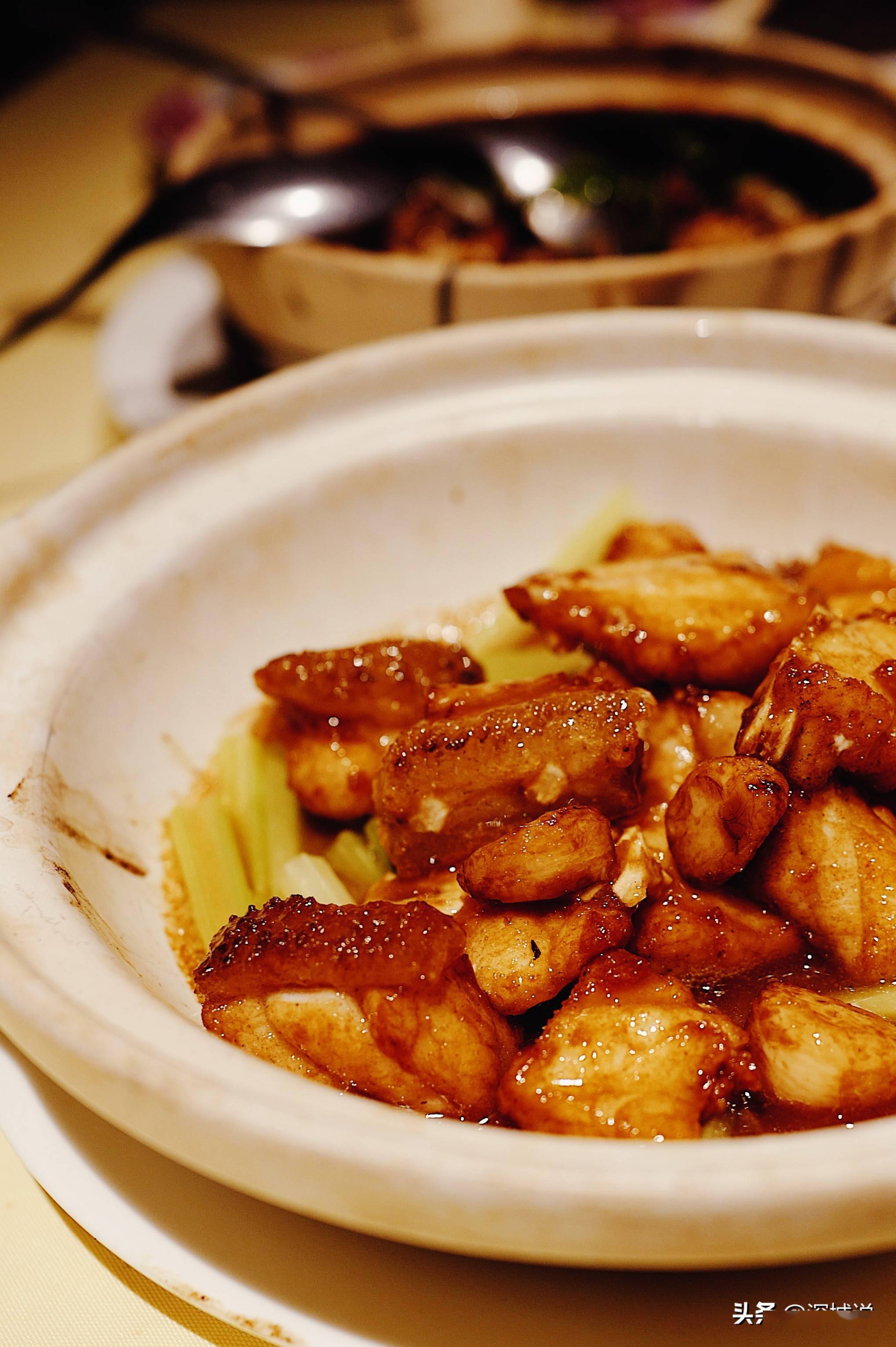 食在广州名不虚传在惠食佳来一只手臂粗的椒盐富贵皮皮虾
