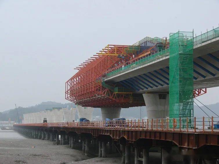 笔记高桩承台免支模免围堰施工工艺