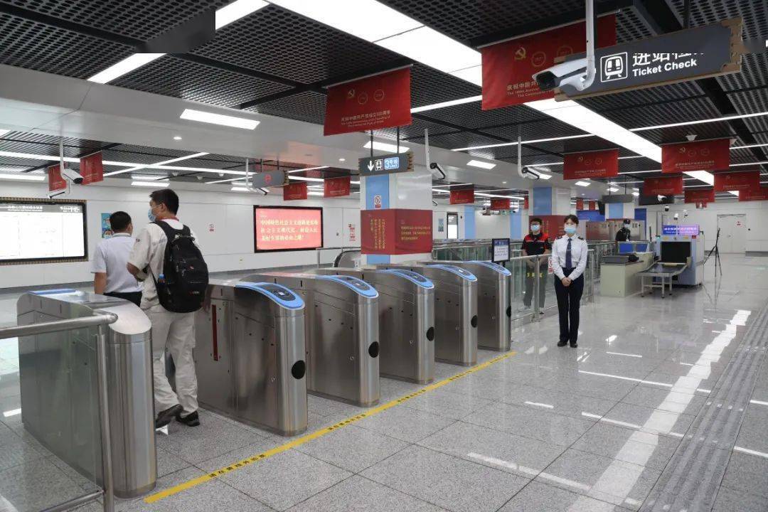 由此迈进"地铁时代"铜山区"徐州市地铁3号线开通运营"市委书记,市人大