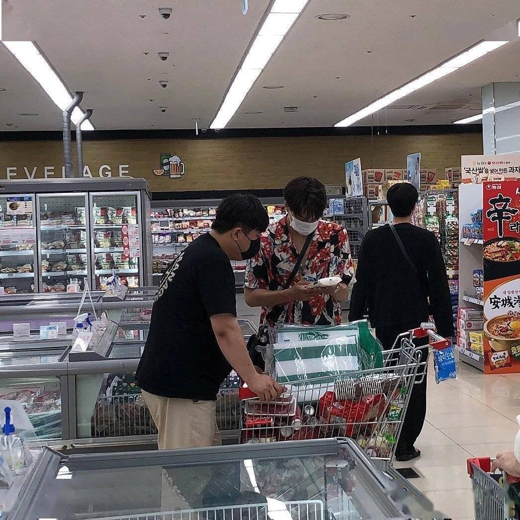 网友分享逛超市偶遇kai"命运一般的遇见"