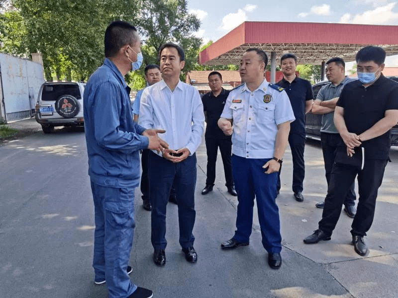 同江市市委副书记,市长李德刚带队开展消防安全检查.