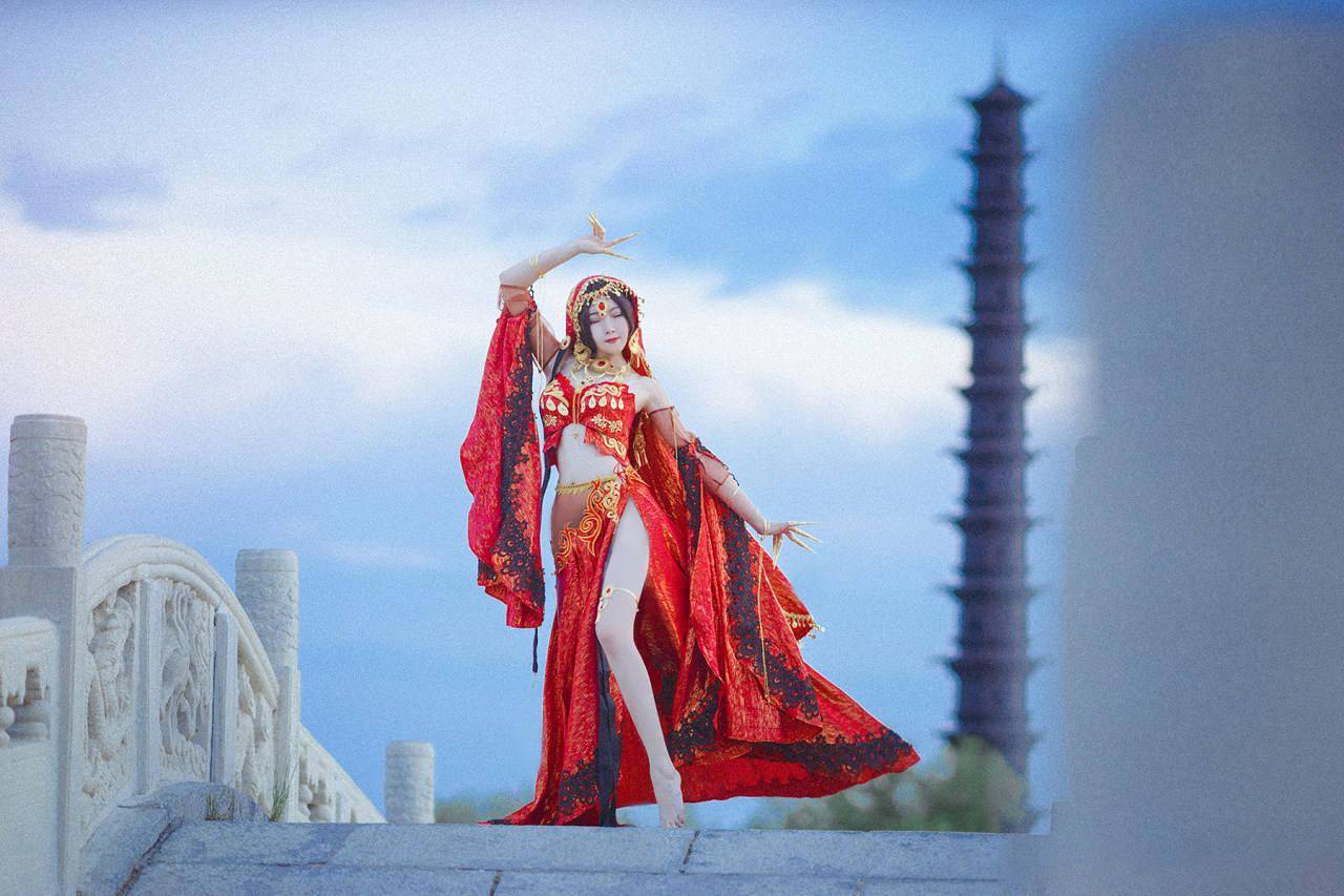 剑网3 红衣教探雪cosplay