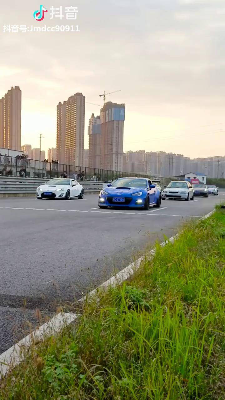 dcc超跑俱乐部长沙捞刀河赛道竞速