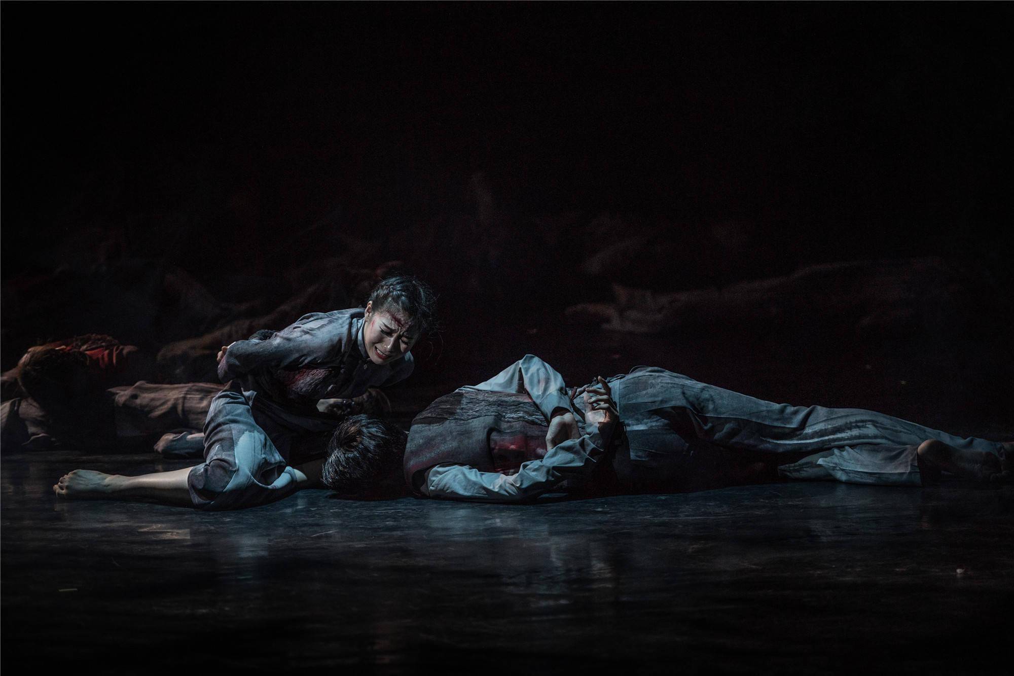 视频大型原创芭蕾舞剧旗帜精彩首秀再现1927年广州起义英雄群像