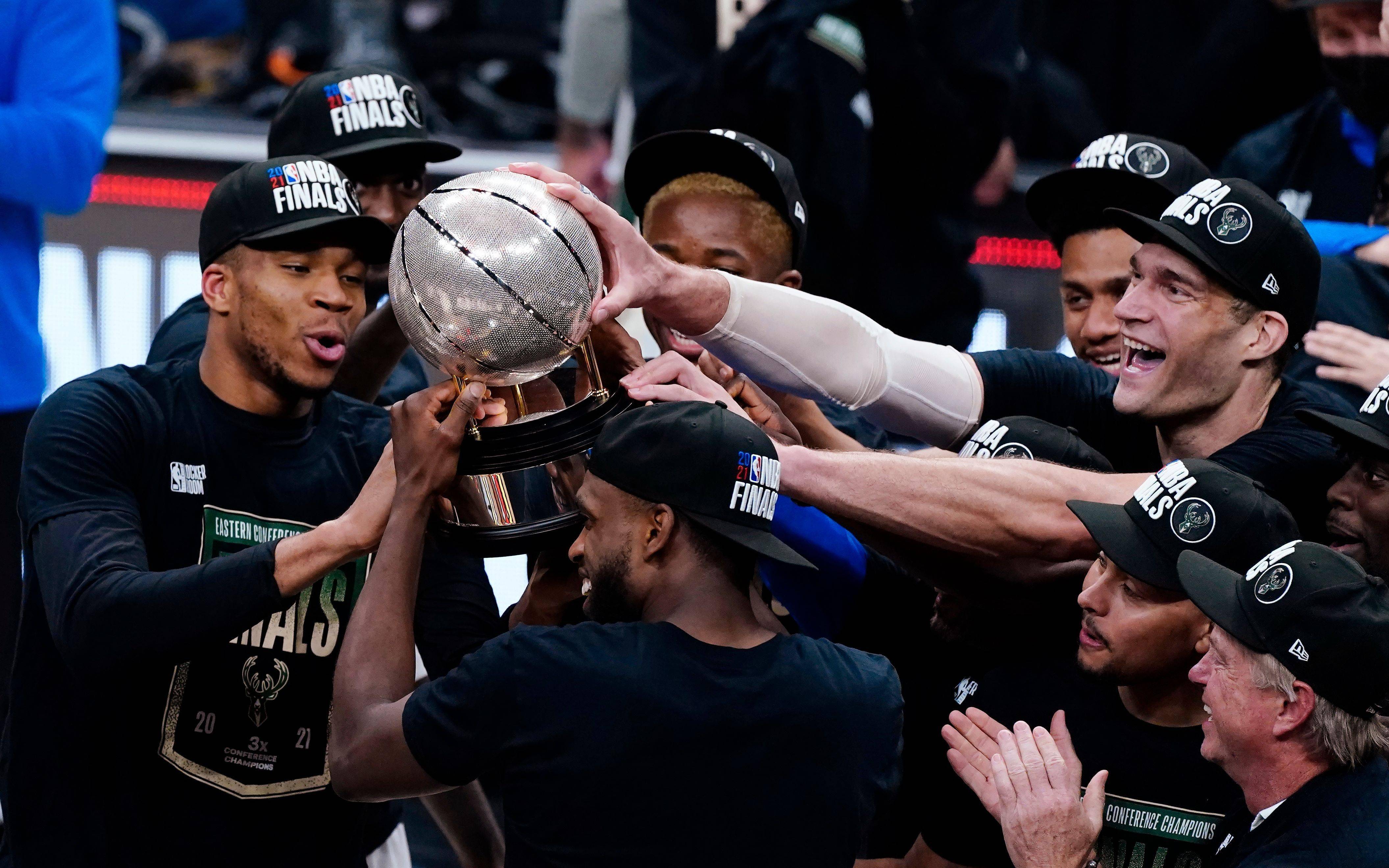 雄鹿时隔47年再进总决赛 将与太阳争夺总冠军 霍乐迪