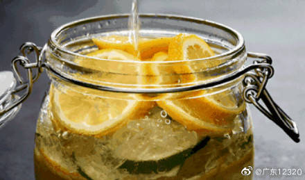 日光|柠檬水不能白天喝，会变黑？