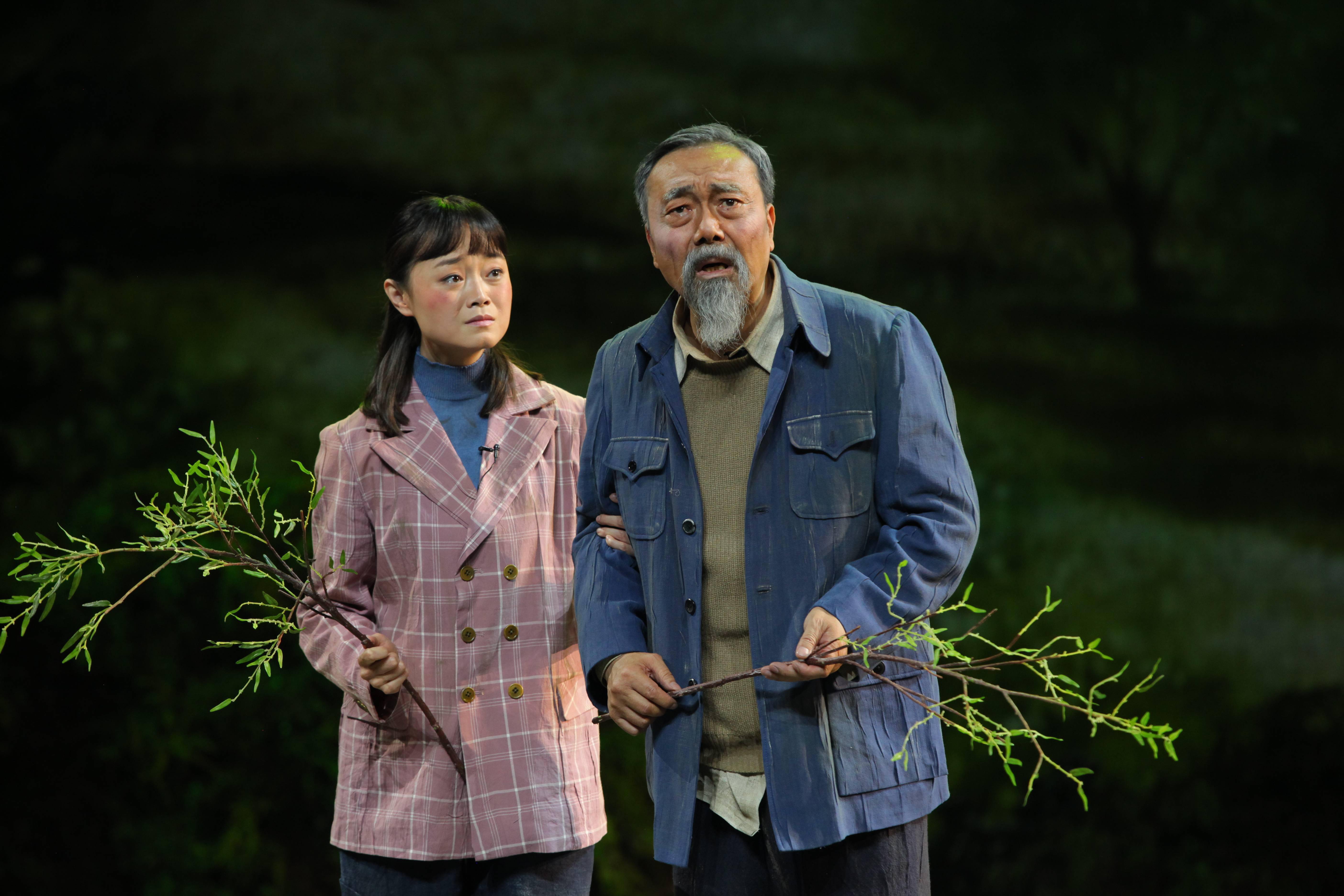 话剧《八步沙》再现"六老汉"治沙,将荒漠变成绿洲