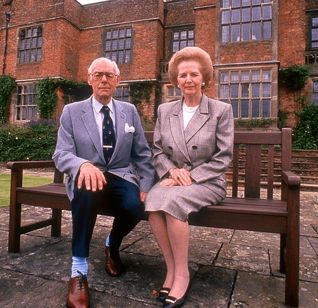 ǳ��Ӣ���Ĺ����ƶȣ����ж��������������壬���������