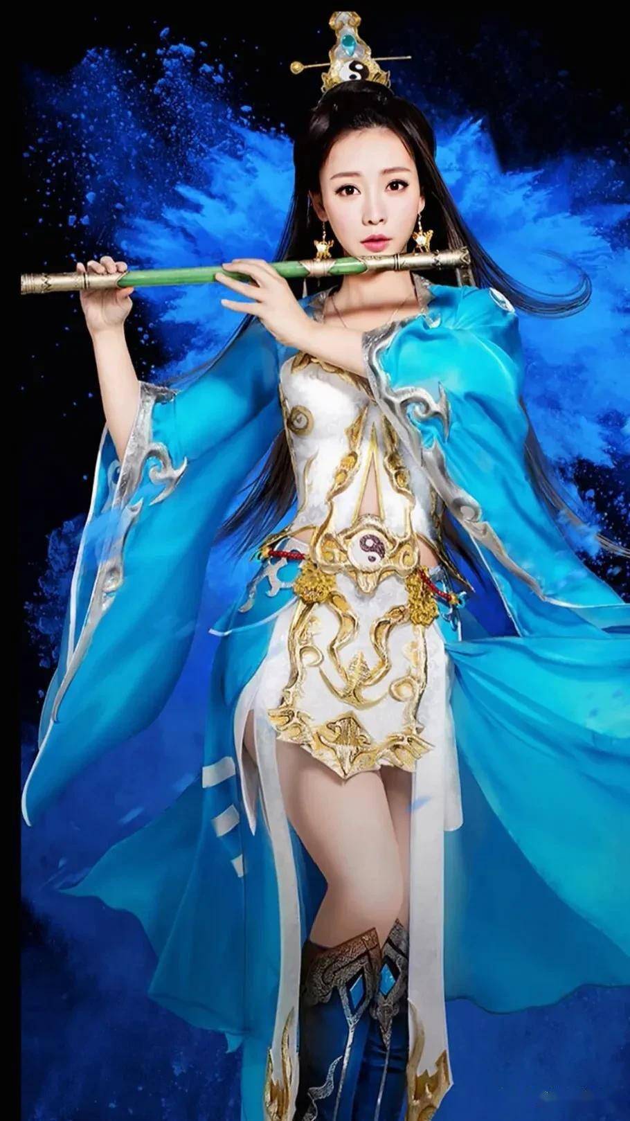 柳岩:游戏一姐,体态异然