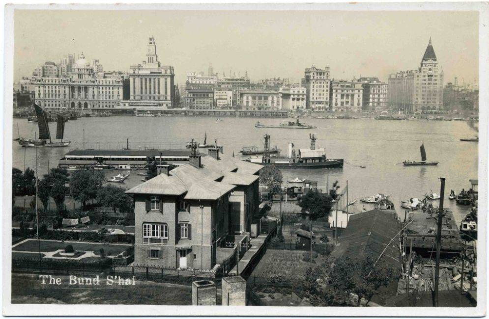 听着脱口秀,船游黄浦江是怎样的体验?