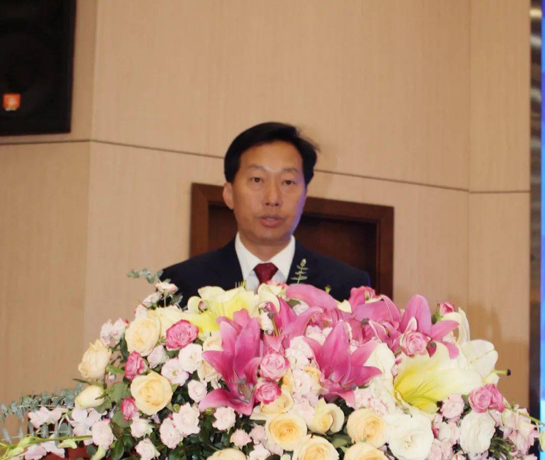 曲靖医专党委书记余祖林同志在致辞中对参加本次成立大会的各成员单位