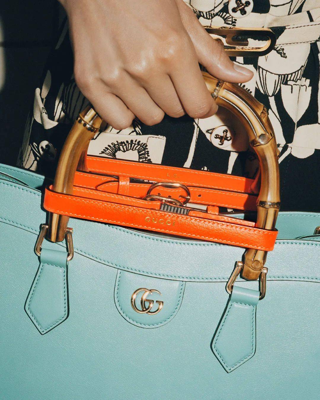 gucci今年份的it bag上市啦戴安娜最爱的竹节包全面回归