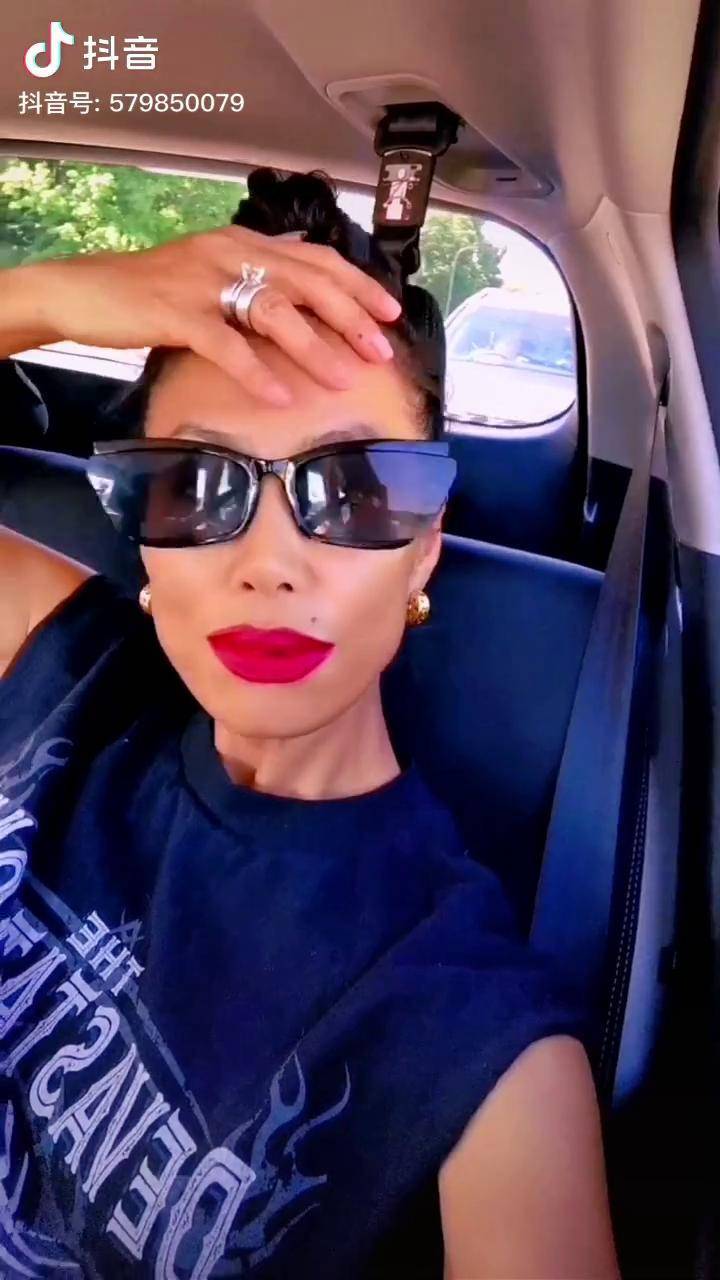 猫姐新生活模式每次出门全家出门国外生活