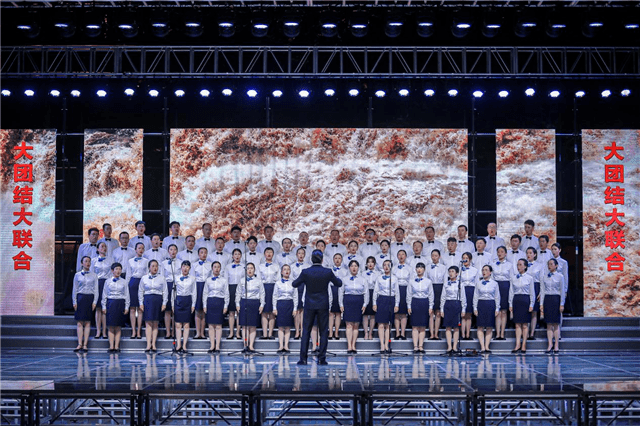 唱支山歌给党听 经典革命歌曲大家唱威海市直机关合唱展演圆满落幕 活动