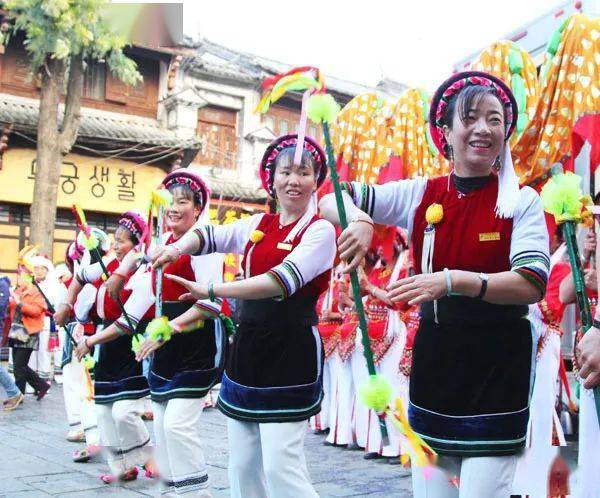 民族艺术|白族"霸王鞭舞"_表演