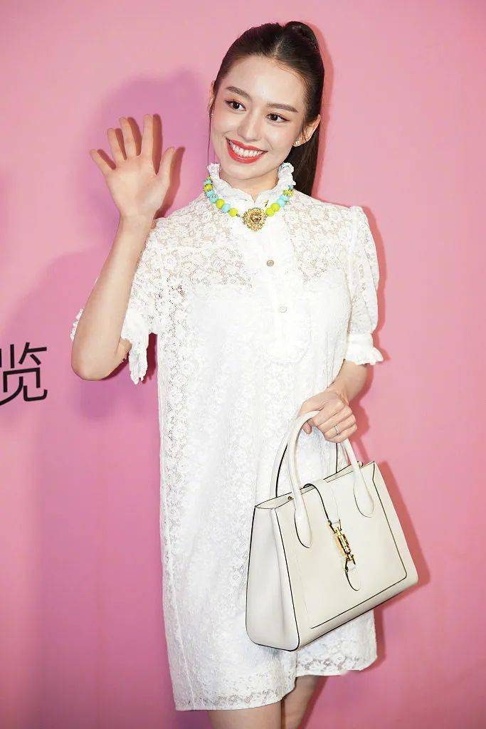 设计|吉娜产后照曝光！她怎么变成这样了？！