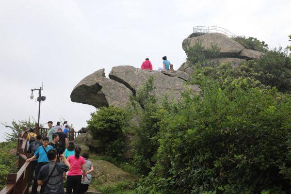 观光|清凉鸡公山