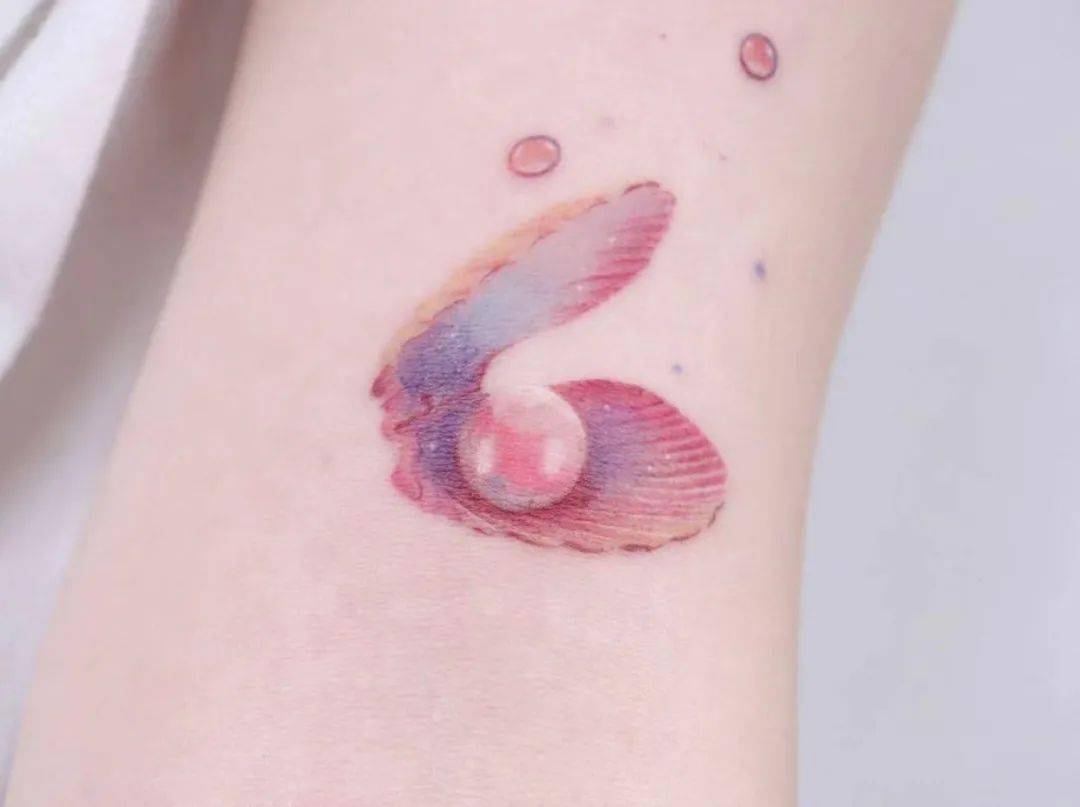 璀璨夺目的珍珠纹身