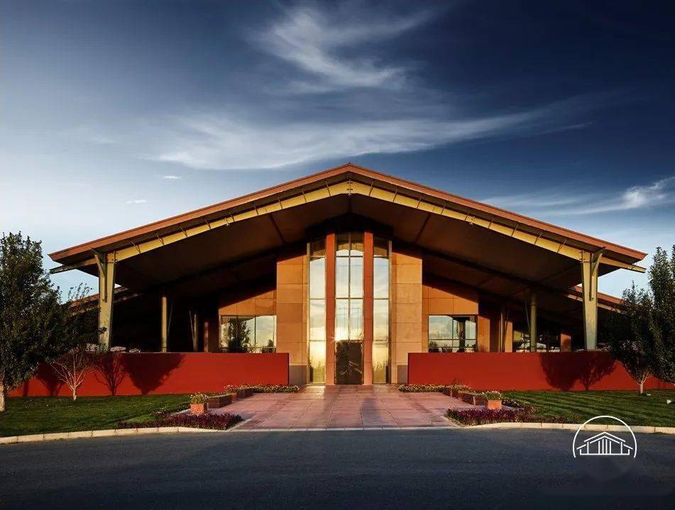 迦南|李白斗酒诗百篇,黑皮诺香气延绵