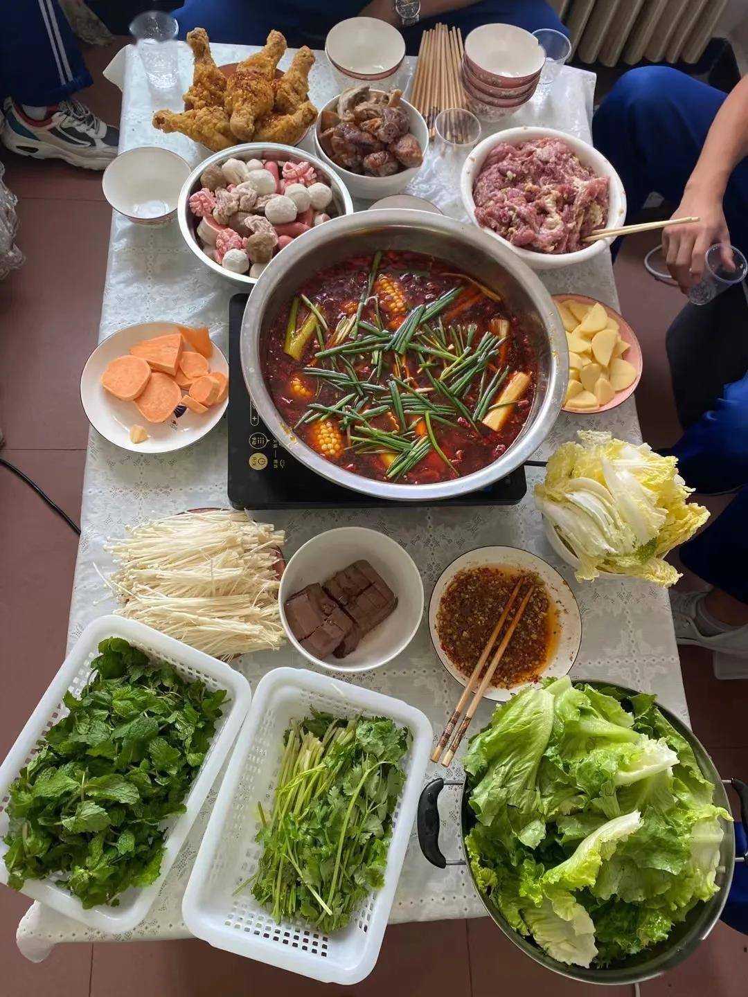 找工作管饭的或者不管饭的，好工作重要还是饭重要？ 找工作最正规的平台