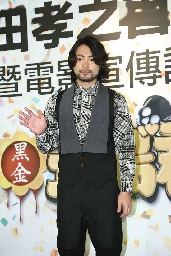 偶像|昔日美少年变成邋遢大叔，他这些年经历了什么？