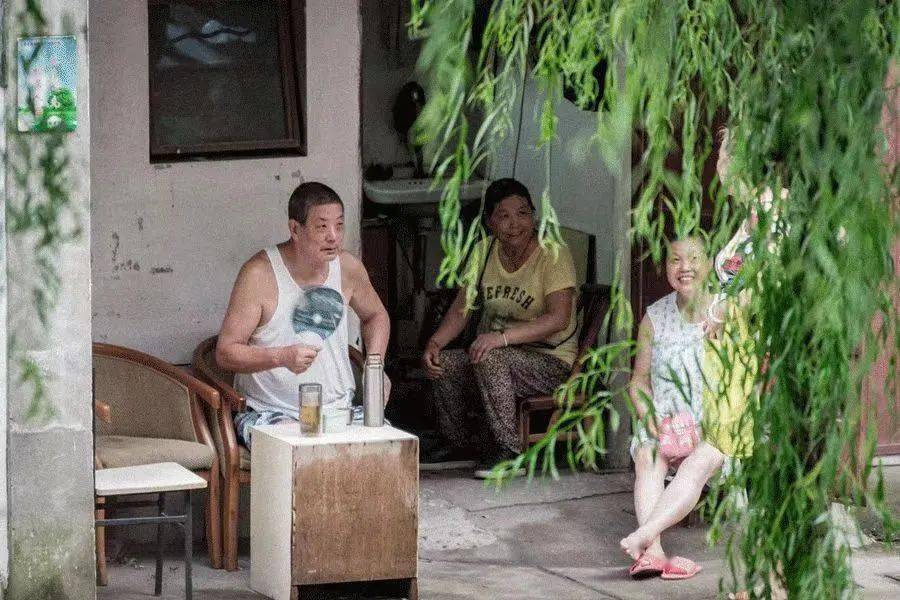 夏天,有个小院乘凉喝茶那该多好~_院子