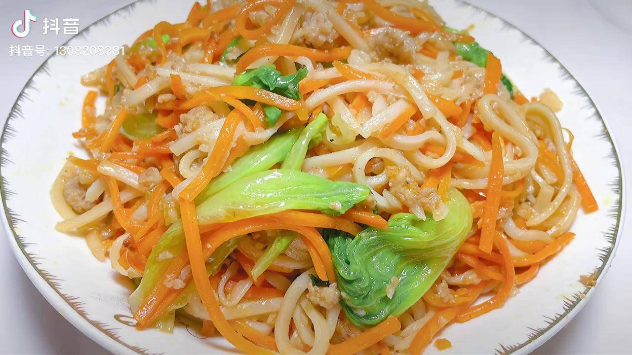 炒粉利粉糯可口家人都爱吃美食教程晚餐深夜放毒美味dou在此刻