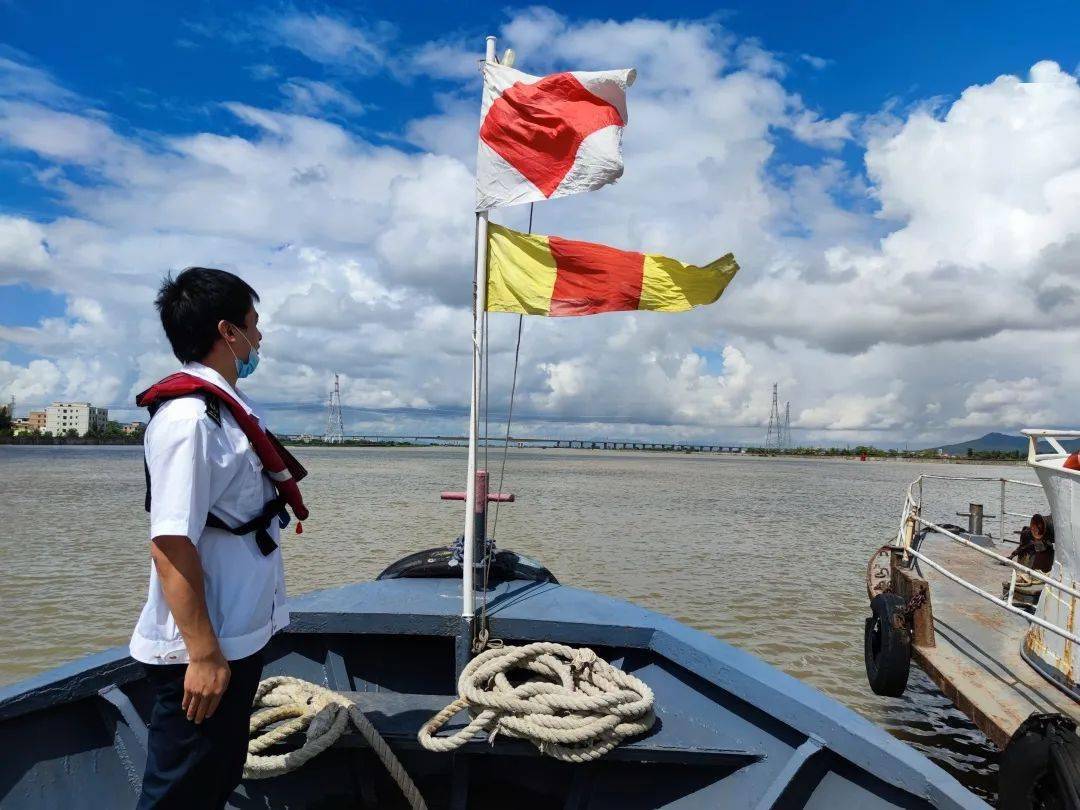 你来建设 我来保障丨珠海海事保障跨江电缆顺利施工_船舶