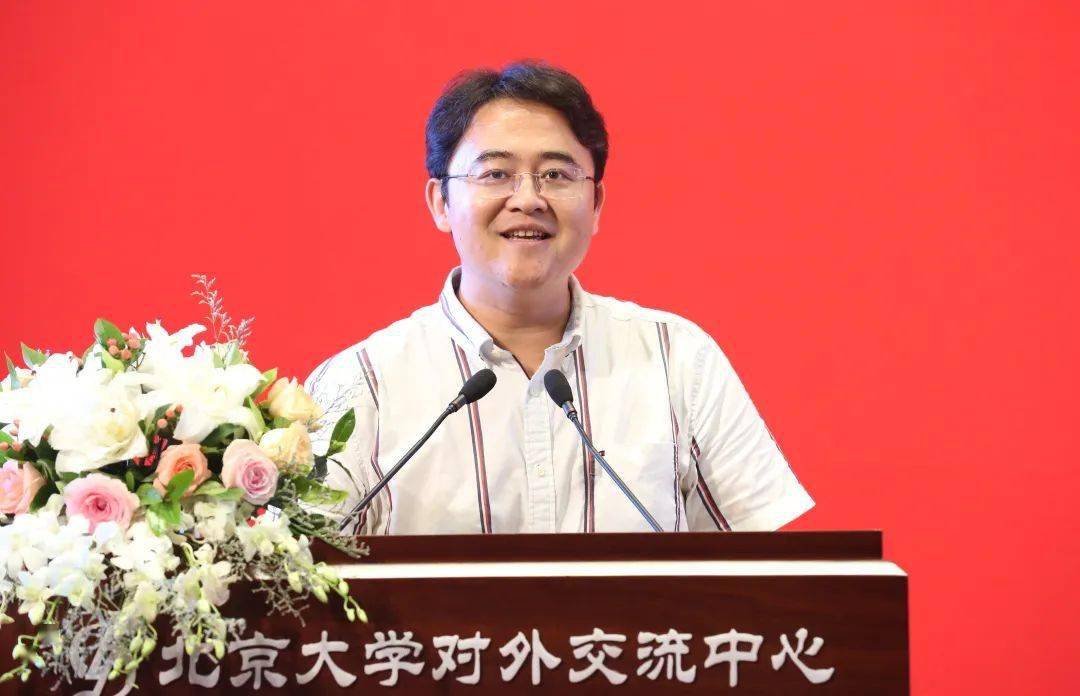 坚持所爱定义多元的成功董彬老师寄语2021届北大数学毕业生