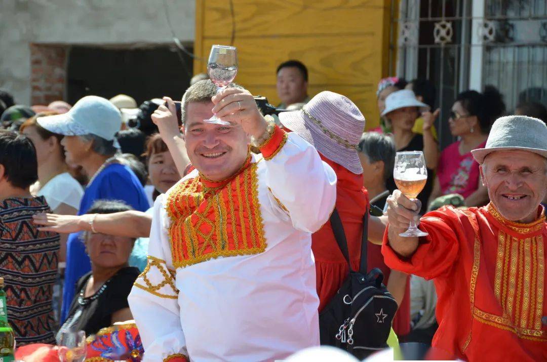 云享非遗 民俗云体验—俄罗斯族巴斯克节_节日