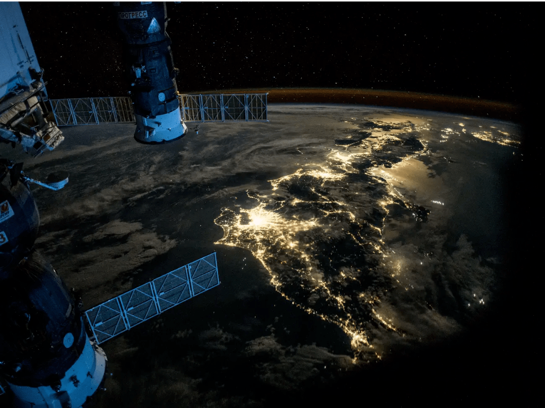 飞行器|前往太空旅行，我们能看到什么样的风景？