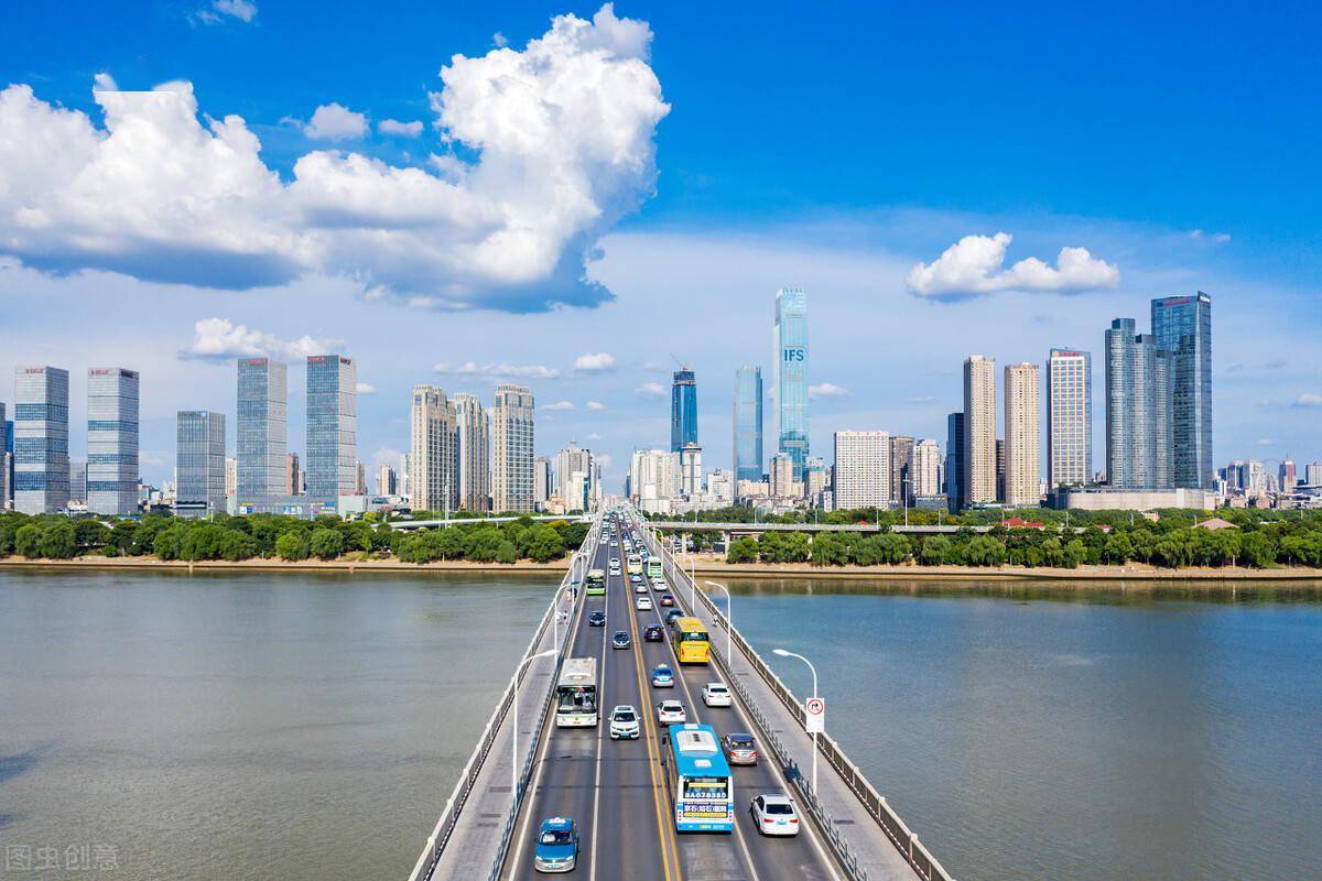 在这里楚汉古城的文明灿若星辰芙蓉区打造财富中心魅力之都