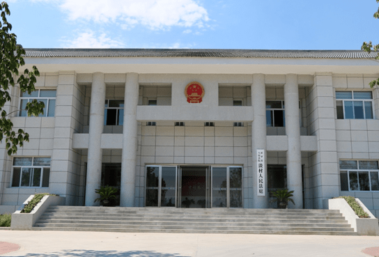 4名干警平均年龄不到30岁(其中员额法官1人,法官助理2人,聘任制书记员