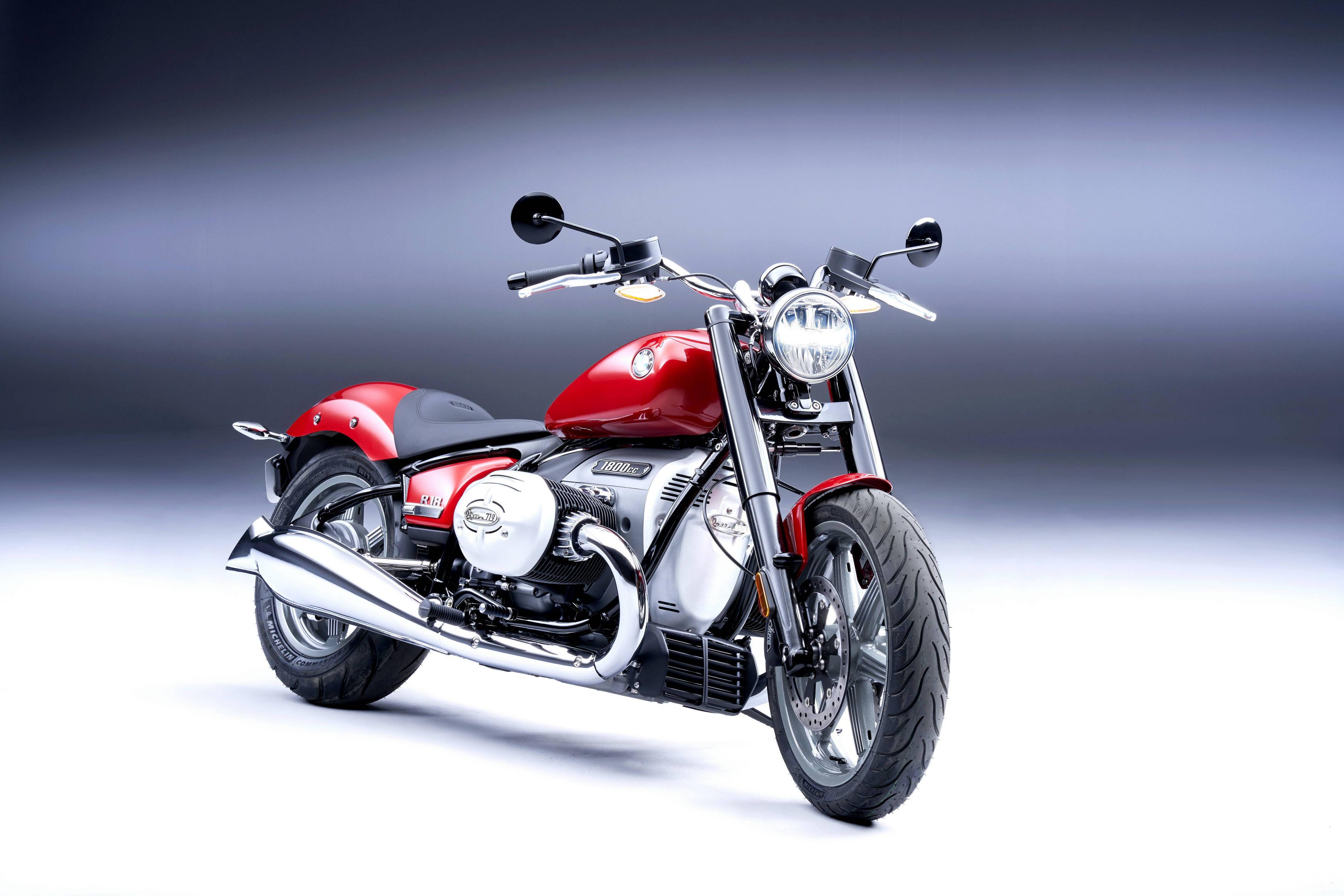 宝马摩托发布2022款r18系列