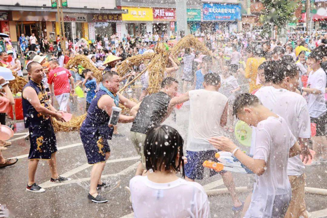 我县举行2021中国·德江辛丑年六月六"水龙节"_儿女
