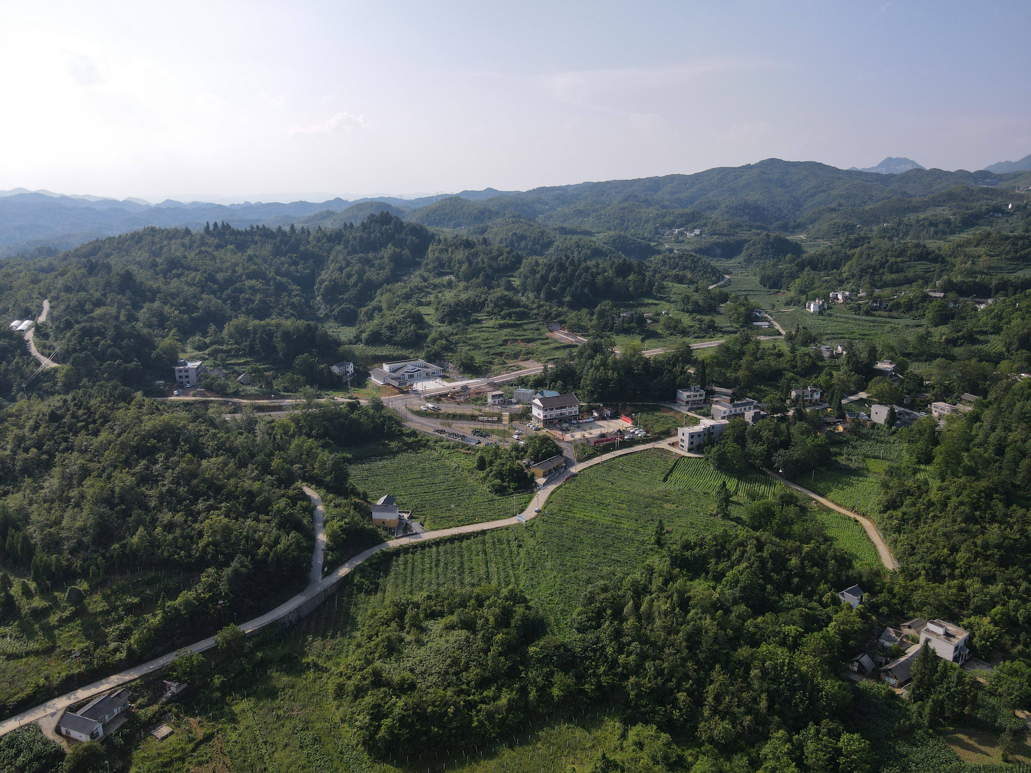 乌蒙山深处曾经的特困村贵州省毕节市大方县凤山乡银川村(7月14日摄