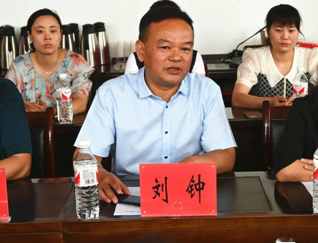 下午,周建华副院长一行及巍山县人民医院相关部门负责人到巍山县文化